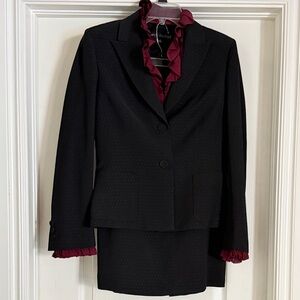 Nipon Boutique Black Women's Skirt Suit with Burgundy Accents - Size 6